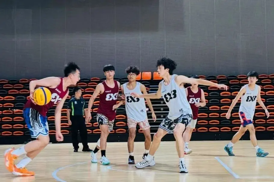 崃体育馆火, img