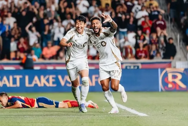 周日洛杉矶, div, src