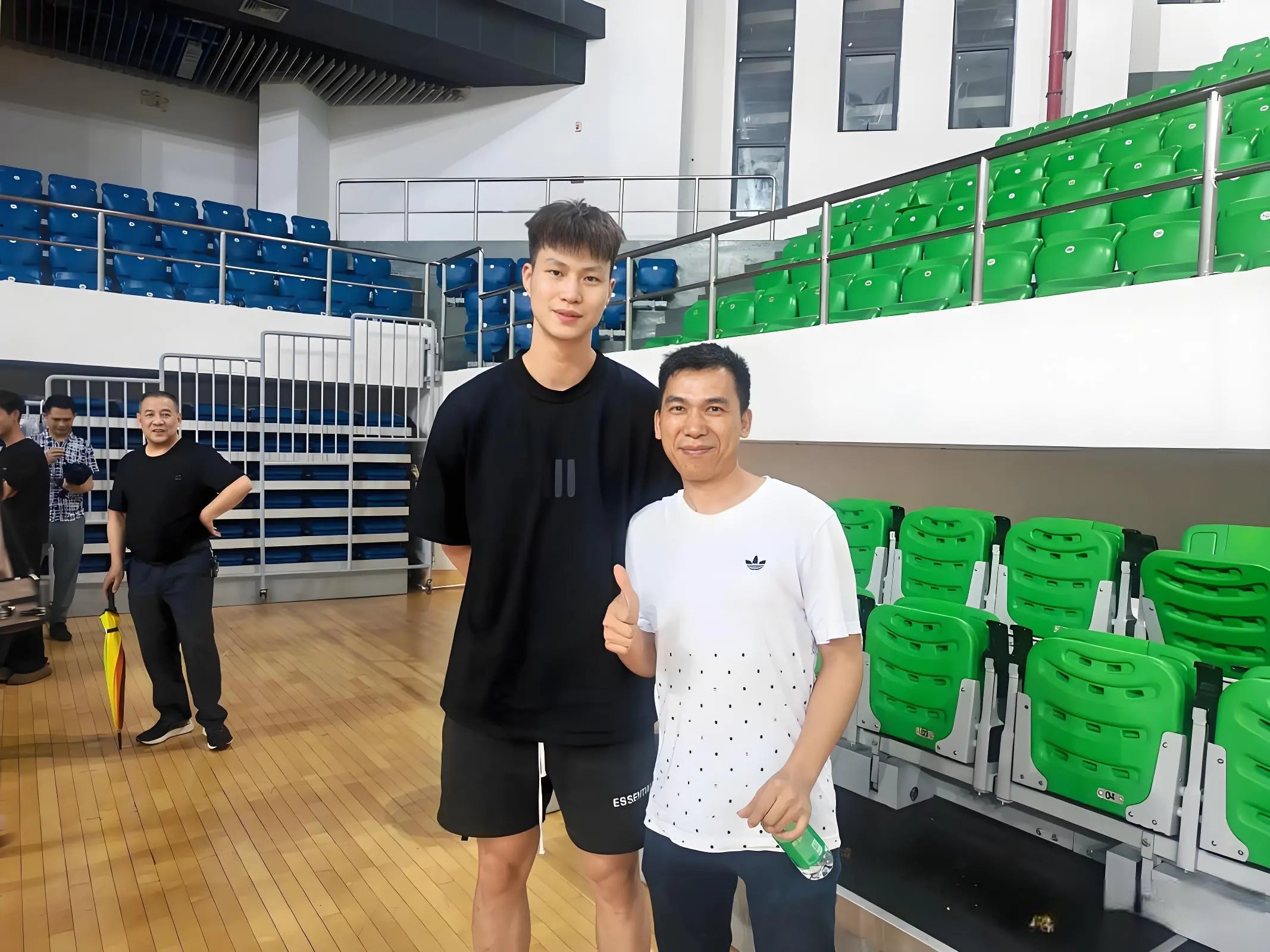 广东旧将到, 在广西梧州, 赵锦洋虽然